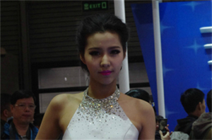 Capturing those beautiful moments in Shanghai at night